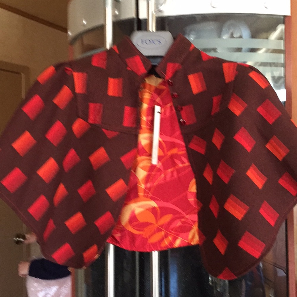 Super cute cape geo Print